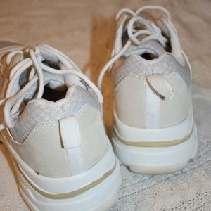 steve madden dad shoes size 8